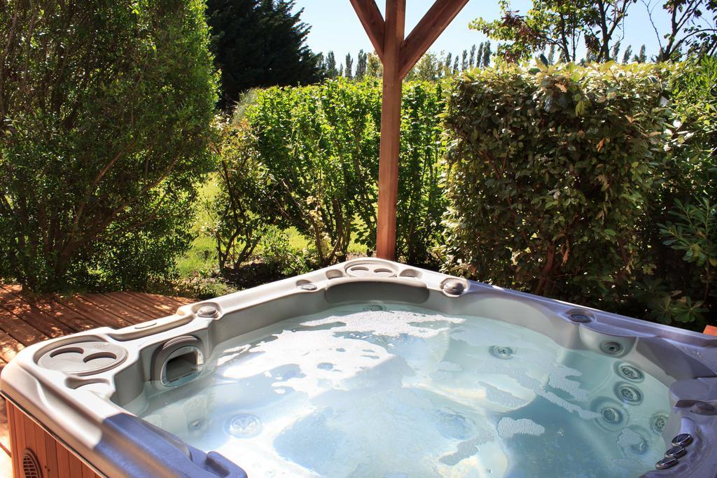 Gite Des Carmes And Spa Le Thor Exterior photo