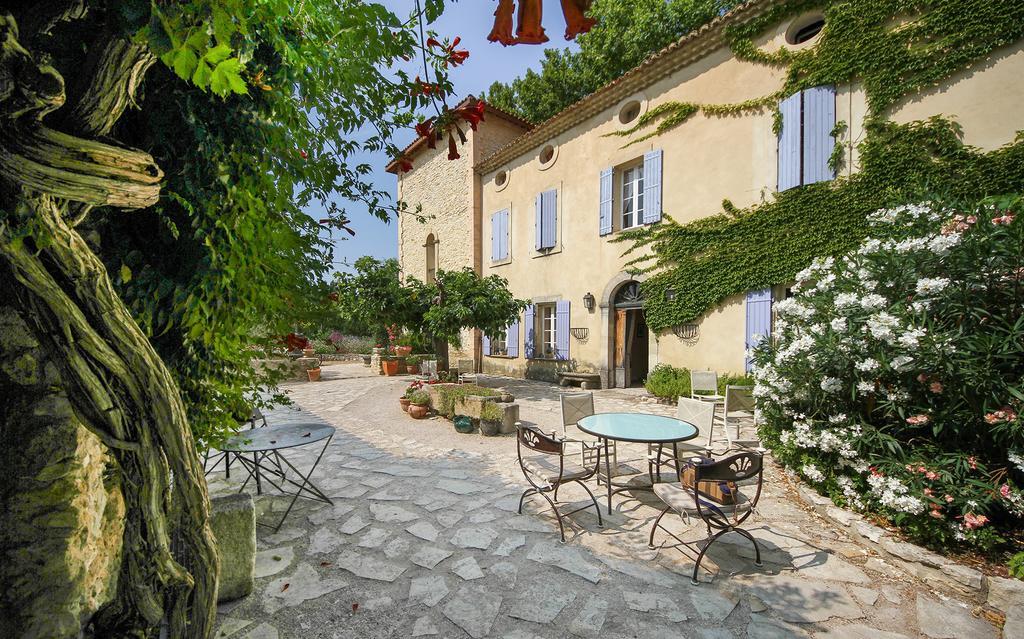 Gite Des Carmes And Spa Le Thor Exterior photo